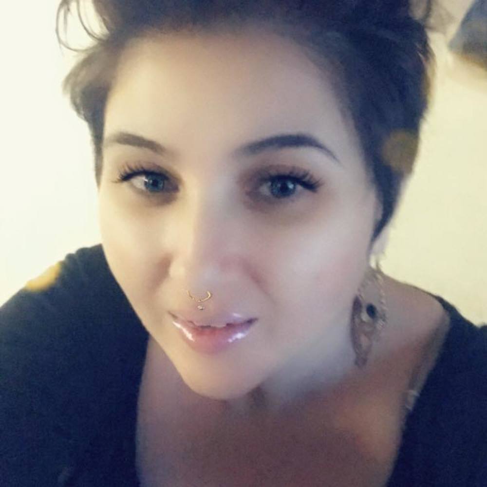 Meet your Posher, Tiffany